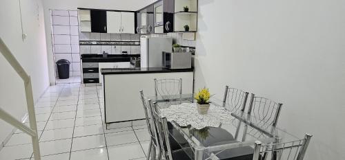 virtuve, Apartamento Praça da Bíblia (Apartamento Praca da Biblia) in Bom Jesus da Lapa