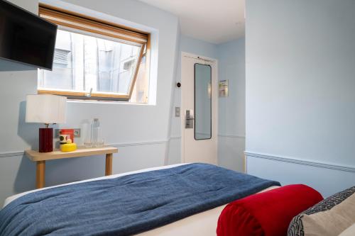 1 twin bed