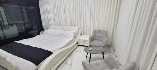 Penthouse in Ramat Gan Next to Sheba Hospital in 郊區/機場