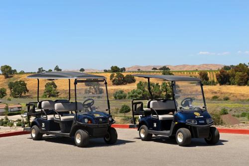 Cava Robles RV Resort - image 9
