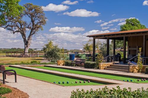 Cava Robles RV Resort - image 5