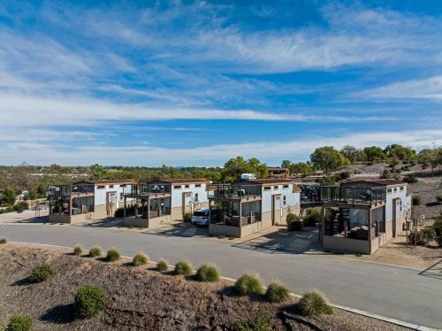 Cava Robles RV Resort