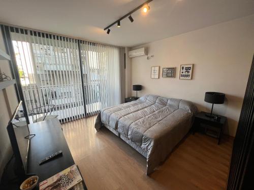 Amplio Monoambiente en Palermo Hollywood!