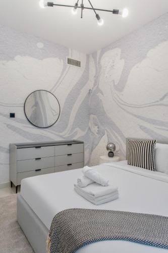 Comfy 1BR Marina Living Steps from Marina Walk, Dubaj (zdjęcie 8)