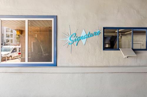 Super 8 by Wyndham San Francisco/Near the Marina - image 13
