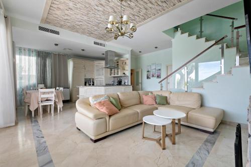 La Mairena VILLA in Cala Golf