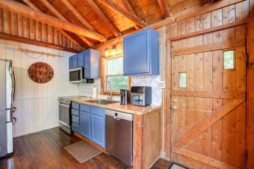 Lakefront Lusby Home with Fire Pit 3 Mi to Beach! in Lusby, USA