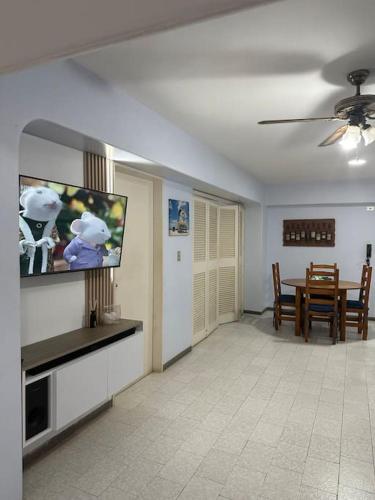 Apartamento en alquiler en la guaira con piscina in Macuto