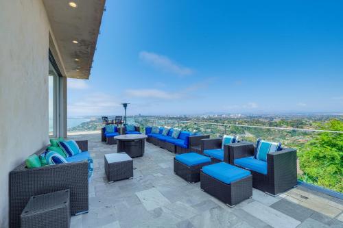 Pool and Coastline Views Luxe La Jolla Home