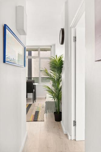 Sundeck Surfscape - Upbeat Beachside Living in Bondi - image 10