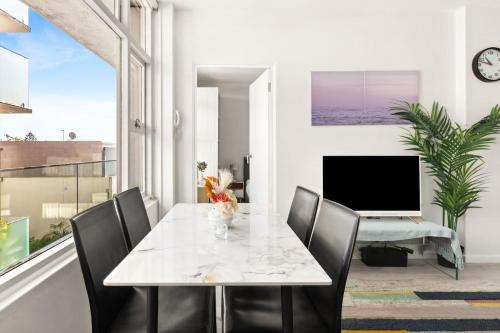 Sundeck Surfscape - Upbeat Beachside Living in Bondi - image 9