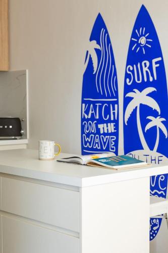 Sundeck Surfscape - Upbeat Beachside Living in Bondi - image 10