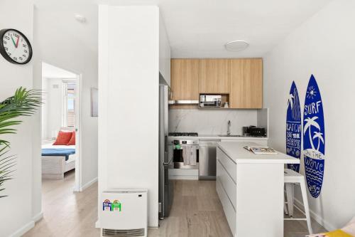 Sundeck Surfscape - Upbeat Beachside Living in Bondi - image 12