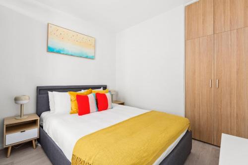 Sundeck Surfscape - Upbeat Beachside Living in Bondi - image 4