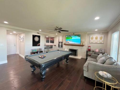 Top of the World Anaheim View Home in Anaheim, USA