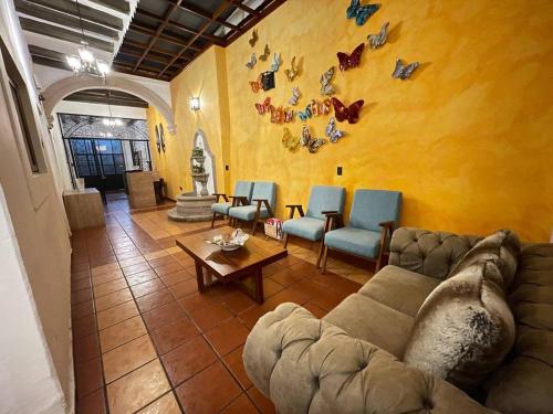 Room in House - Habitacion I Para 4 Personas 3 Camas in Morelia, Mexico