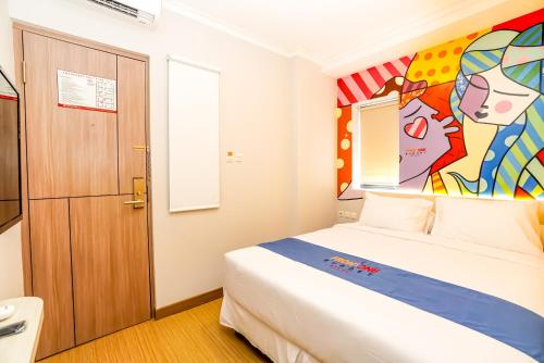 room detail thumbnail 1