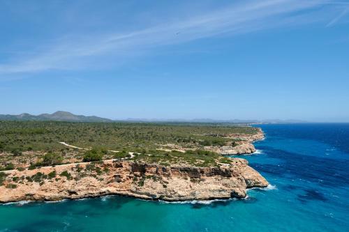Alua Calas de Mallorca Resort - image 2