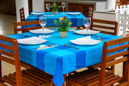 レストラン, ホテル ニルケサ (Hotel Nilketha) in ヤラ