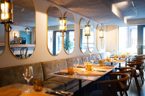 مطعم, L'Olivier in مونز بيرجن