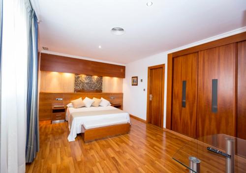 1 double bed