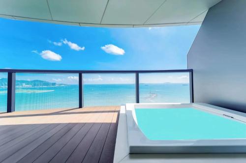 三亚浪漫之旅海上度假酒店 (Sanya Romantic Journey Sea Resort & Spa) in 三亚