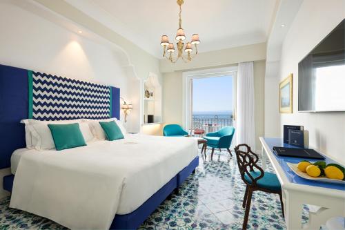 Premier Double or Twin Room with Sea View room in Grand Hotel Ambasciatori