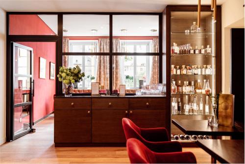EMICH´S Hotel - image 7