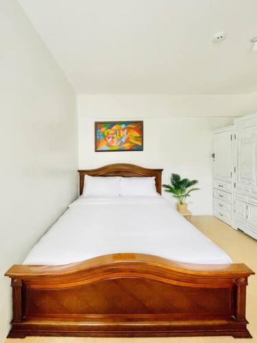 U2 Spacious 1BR Retreat