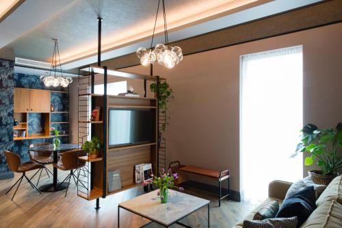 Clayton Hotel City of London - image 2