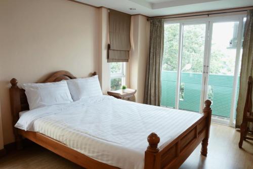 One Deves Room Type - Deluxe Double Room with Balcony