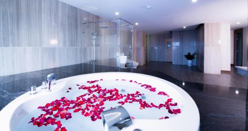 Doccia, Muong Thanh Luxury Buon Ma Thuot Hotel in Buon Ma Thuot