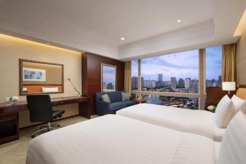 room detail thumbnail 1