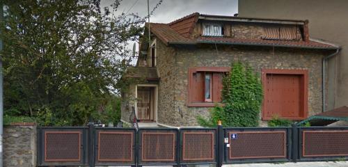 Charmante chambre dans maison tout confort proche Orly et Paris in Вільнев-ле-Руа