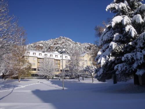 Family Hotel - main image