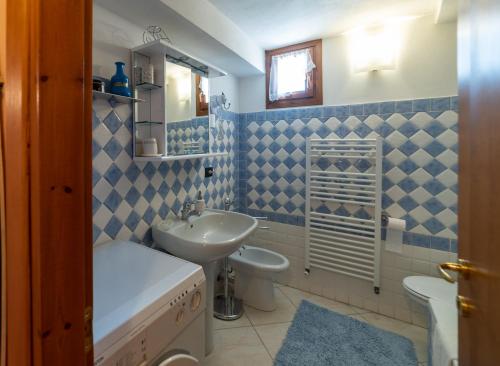 Vannas istaba, GuestHost - Exploring Liguria! Castelvittorio Apartments in Castel Vittorio