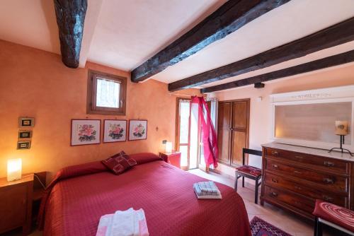 GuestHost - Exploring Liguria! Castelvittorio Apartments in Castel Vittorio