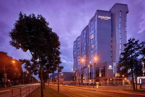 DoubleTree by Hilton Bratislava - image 8