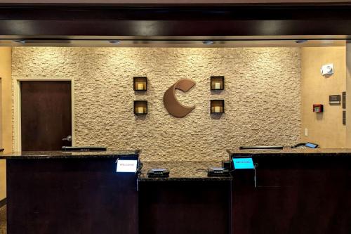 Comfort Inn&Suites Wadsworth - Hotel