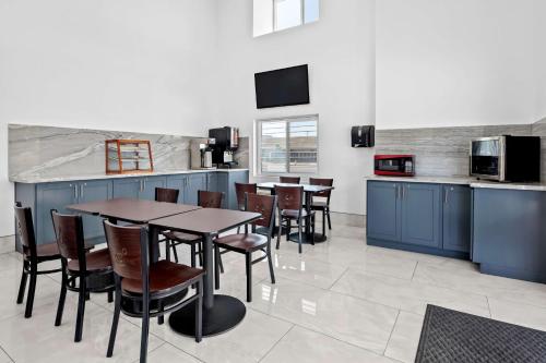 SureStay Hotel by Best Western Buena Park Anaheim in Buena Park, USA