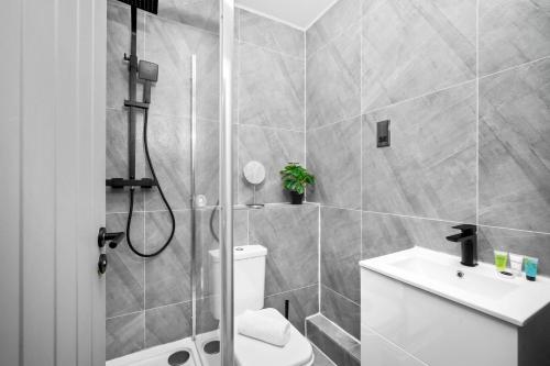 Stylish Apartment - Two Bedroom - City Centre - JQ 7AH, Birmingham (fotografie 8)