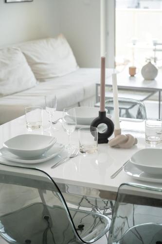 Miedziana Bright Apartment with Balcony and Parking Wroclaw by Noclegi Renters, Breslau (Foto 7)