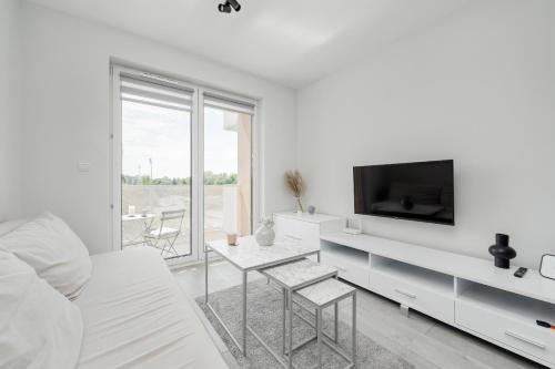 Miedziana Bright Apartment with Balcony and Parking Wroclaw by Noclegi Renters, Breslau (Foto 9)