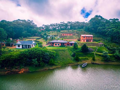 . Lakana Camp Mantasoa