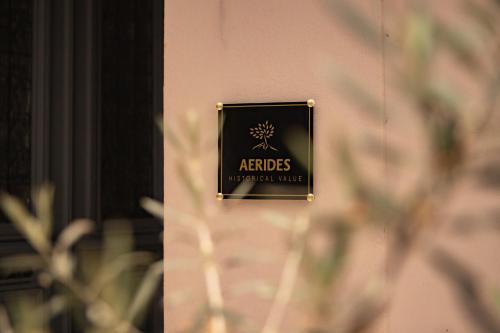 Aerides V Suites, Atenas