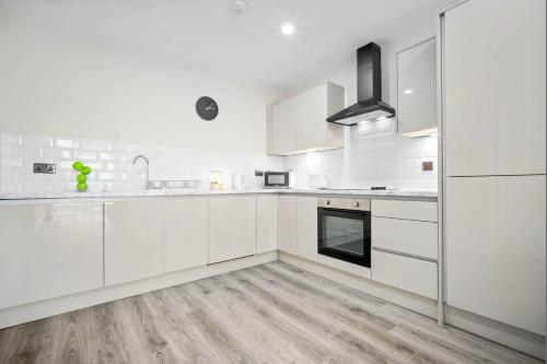 City Centre - 2 Bedrooms - Smart TV - WIFI - Jewellery Quarter - Intercom - 4AH, Бирмингем (фото 6)