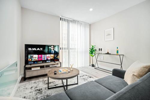City Centre - 2 Bedrooms - Smart TV - WIFI - Jewellery Quarter - Intercom - 4AH