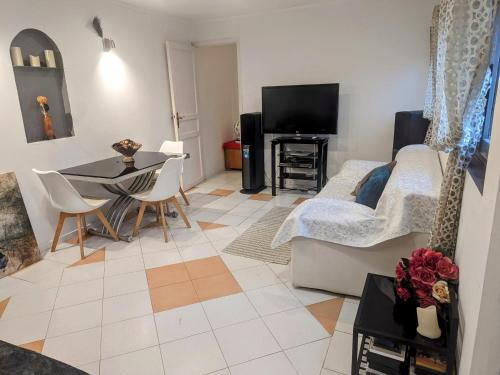 Facilities, Lamaisondugenie in Saint-Pancrace