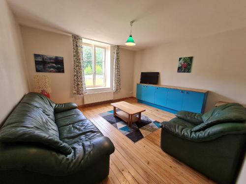 Gîte cosy face au parc des Bosquets, avec parking, terrasse et à deux pas du château de Lunéville (Gite cosy face au parc des Bosquets, avec parking, terrasse et a deux pas du chateau de Luneville) in Luneville