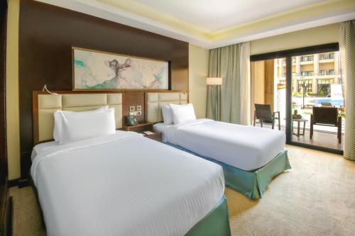 Pool Cabana with direct access - Twin Beds